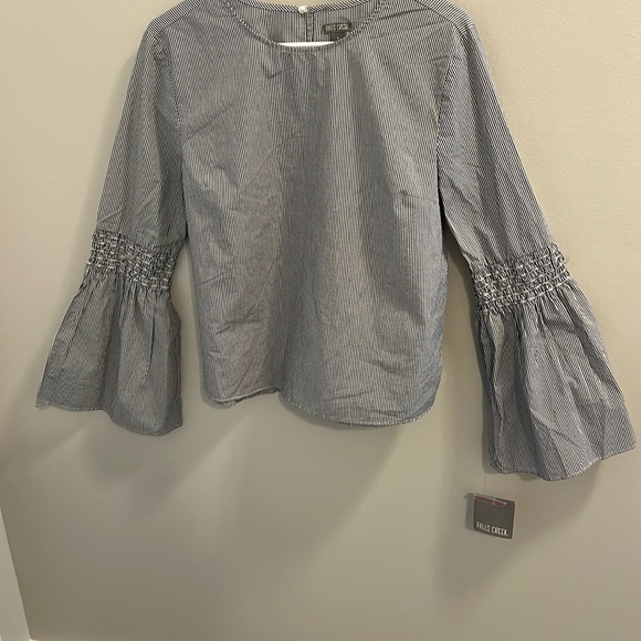 Falls Creek Tops - Falls Creek Blue and White Striped Top size Large